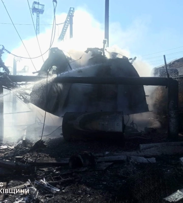 Понад 25 безпілотників атакували Лозову. Зеленський розкрив деталі нічної атаки