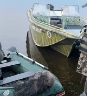На Рівненщині екоінспектори вилучили 125 метрів браконьєрських сіток