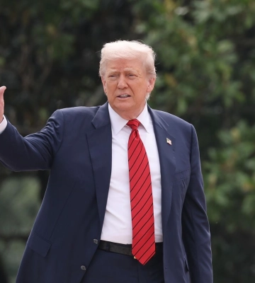 Трамп вилетів на Аляску для зустрічі з Путіним