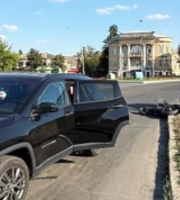 Травмувались неповнолітні водій та пасажир мотоцикла: у Первомайську встановлюють обставина автопригоди