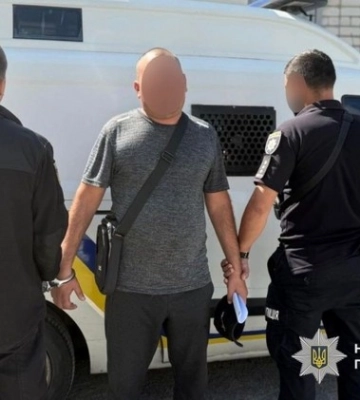 Шахраї знову вводять в оману жителів Сумщини: троє втратили 95 тис. грн