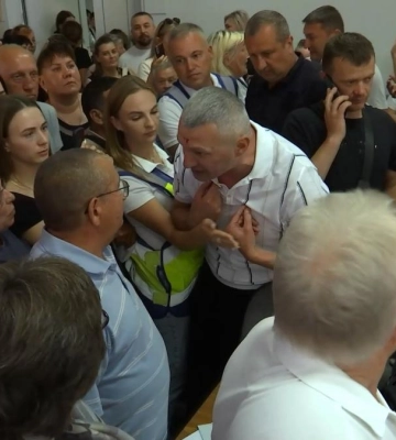 Поліція розслідує бійку під час сесії у Рівному: травмований 39-річний підприємець