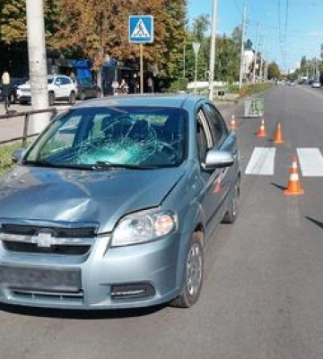 Смертельна ДТП у Полтаві: легковик збив жінку на пішохідному переході