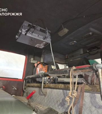 На Запоріжжі російський дрон атакував рятувальників під час гасіння пожежі