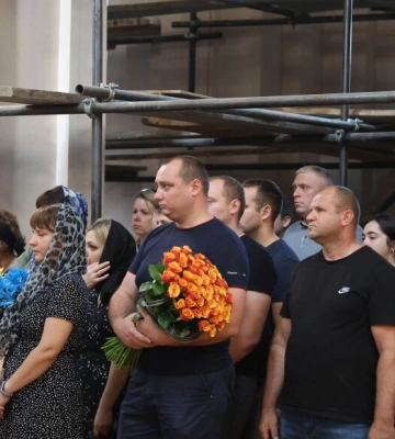 Навіки 33: у Луцьку в останню дорогу провели полеглого Героя Юрія Васюка