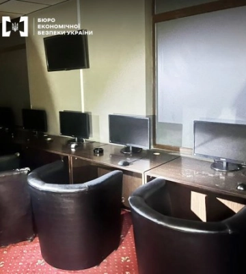 В Ужгороді жінку судитимуть за організацію підпільного онлайн-казино