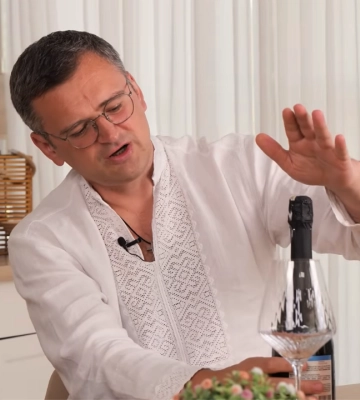 Кулеба розповів, який український алкоголь п’є (ВІДЕО)