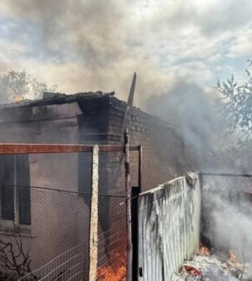 Унаслідок ворожих атак пошкоджено будинки, підприємства та газогін на Нікопольщині та Синельниківщині. ФОТОрепортаж