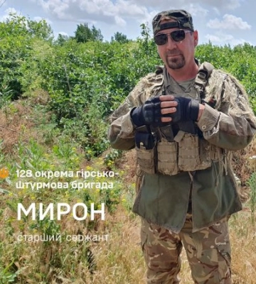 &quot;Снаряд вибухнув за 15 метрів, мене врятувала машина&quot;: історія закарпатського водія на псевдо &quot;Дальнобойщик&quot;