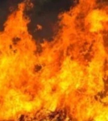 Масштабна пожежа в селі на Дубенщині: постраждали кілька родин