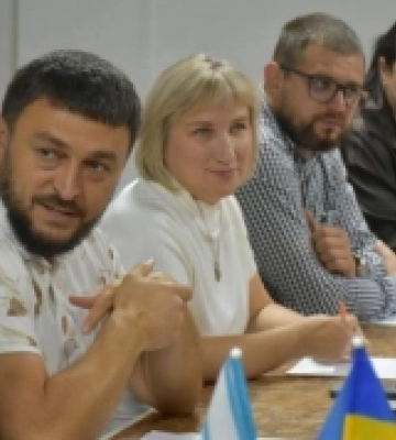 Підтримка громад: до Снігурівки завітали представники програми «Партнерство за сильну Україну»