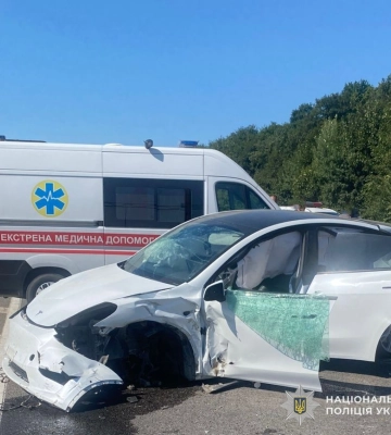 Семеро поранених внаслідок ДТП на Львівщині: поліція розпочала розслідування (ФОТО)