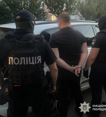 На Закарпатті поліція затримала молодика за підозрою у переправленні ухилянтів через кордон
