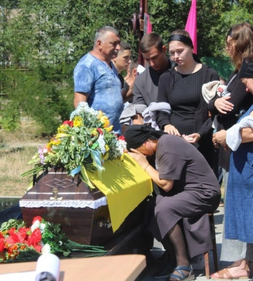 На Одещині поховали військового, який загинув під Новоданилівкою від удару FPV-дрона, - ФОТО
