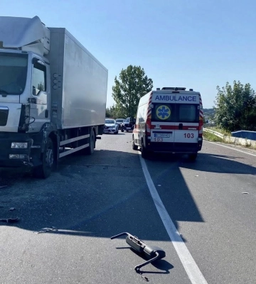 Смертельна ДТП на Львівщині: у зіткненні авто та вантажівки загинула молода жінка, - ФОТО