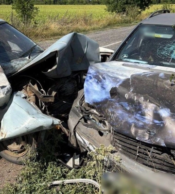 На Уманщині п’яний водій “Мерседес” не впорався з керуванням та зіткнувся з іншою автівкою (ФОТО)