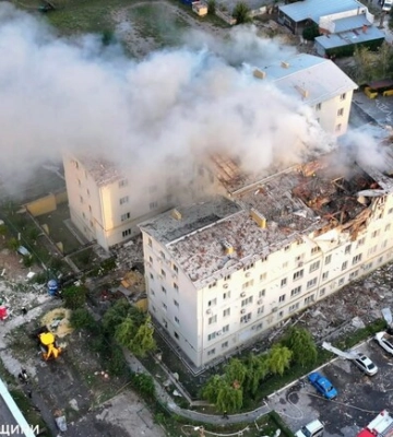 Масштабна атака ворога по Індустріальному району: є загиблі, зокрема діти (фото, відео)