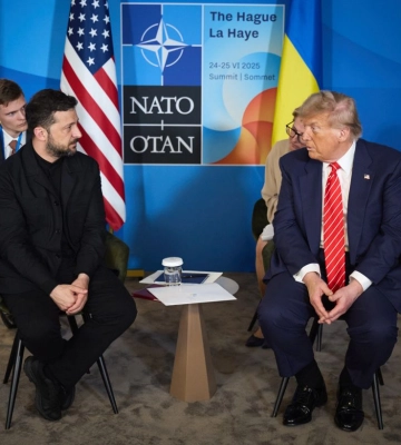 Зеленский готов на приемлемый для украинцев компромисс на встрече с Трампом, - FT