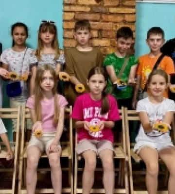 Говорили про важливе і творили: в Острозі відбулися заходи до Дня молоді