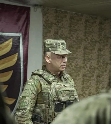 Постійні атаки противника: Сирський розповів про найскладніші напрямки на фронті
