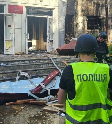 Війська рф продовжують тероризувати Сумщину: поліція на місцях документує наслідки