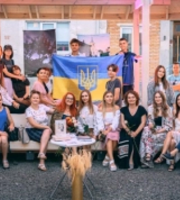 У Луцьку провели поетичний благодійний вечір «Нескорені рими»