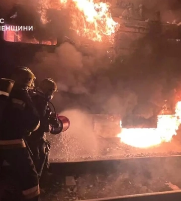 Пожежа знищила секцію електровоза вантажного потяга на Рівненщині 