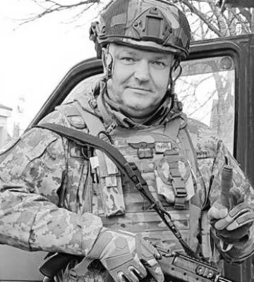 Серце зупинила тяжка хвороба: у Черкасах прощалися із полеглим захисником