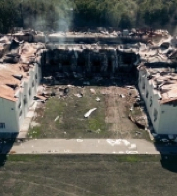 Внаслідок нічного ракетного удару по Сумах пошкоджено будівлі Сумського державного університету