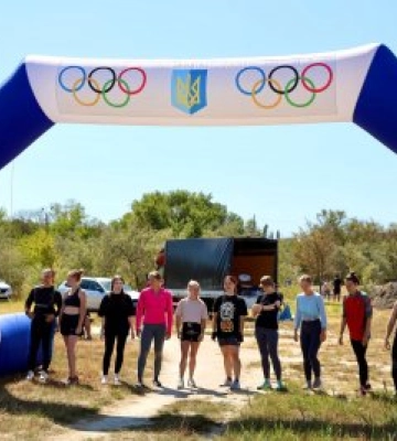 UNITY RUN-2025: на Миколаївщині пройшов забіг з перешкодами присвячений Дню молоді в Україні