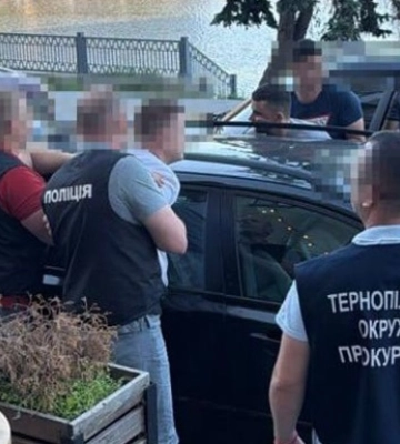 Экс-милиционер организовал схему для уклониста на Тернопольщине