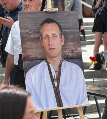 Київ попрощався  із загиблим на війні художником Давидом Чичканом 