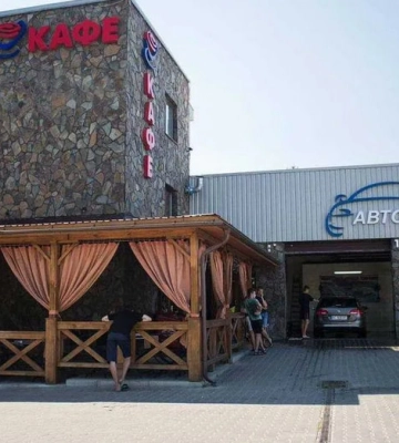 У Луцьку продають автомийку з кафе за понад 14 мільйонів гривень