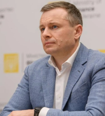 Скільки мільярдів доларів потребує Україна: в уряді назвали суму