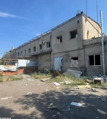 Росіяни обстріляли Костянтинівку - поранено двох рятувальників, пошкоджена пожежна частина. ФОТОрепортаж