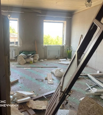 Росіяни вдарили по пожежній частині у Костянтинівці: поранено двох рятувальників