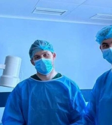 У Львові хірурги видалили частину печінки жінці з трьома пухлинами