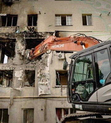 У Харкові зросла кількість постраждалих внаслідок російського удару по місту (, )