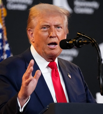 Трамп назвав зустріч зі Зеленським видатним днем в історії Білого дому