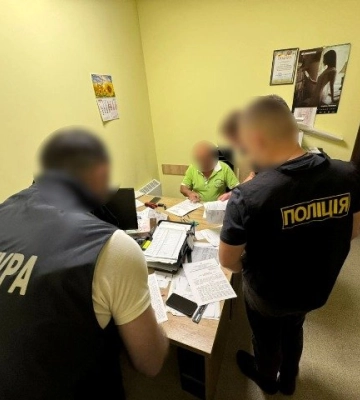 Директор комунального підприємства на Рівненщині завищив об’єм та вартість вивезеного сміття