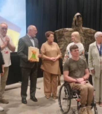У Естонії презентували виставу «Хто я?», до створення якої долучилися рівненські театрали