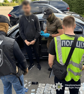 Розвозили кокаїн під час комендантської години: в Одесі, Києві та Дніпрі затримали учасників банди