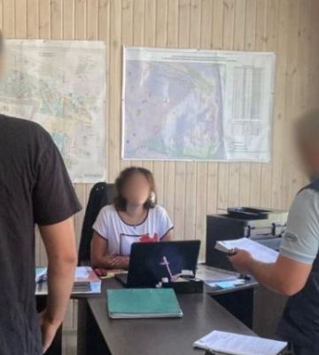 Земельний дерибан на Житомирщині: громади залишилися без сотень гектарів