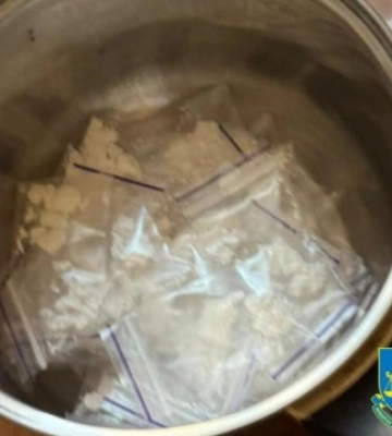 У Києві викрили мережу наркокур’єрів, які розвозили кокаїн під час комендантської години