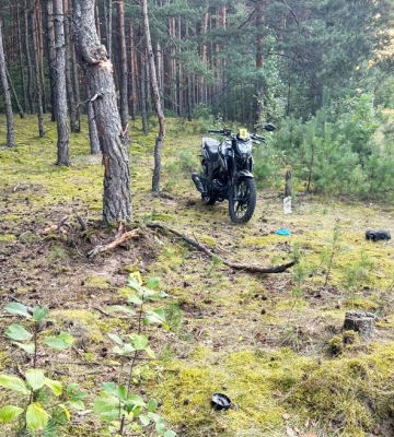У селі на Рівненщині внаслідок ДТП тяжко травмувалися неповнолітні мотоцикліст та його пасажирка