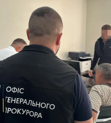Змушував підлеглих працювати на будівництві. Ексначальник ДСНС отримав підозру