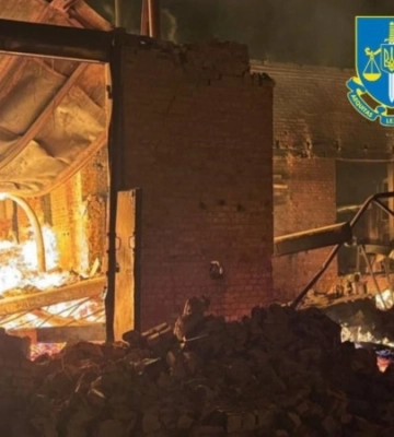 Прокуратура: Охтирку вночі атакували 15 дронів, число постраждалих зросло