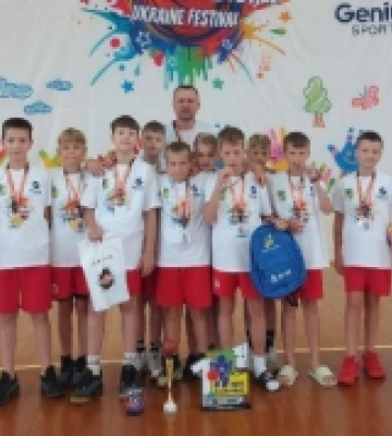 Юнацтво з Рівненщини вибороло звання чемпіонів фестивалю з мінібаскетболу, що відбувся на Закарпатті