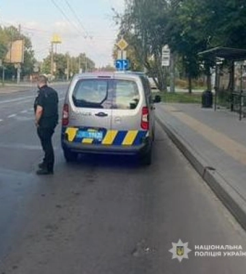 У Львові поліцейські затримали юнака, який під час вуличного конфлікту нещадно побив чоловіка