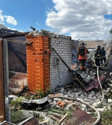 Ворог обстріляв з РСЗВ два прикордонних селища у Харківській області 